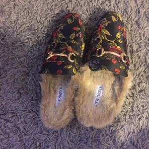 Steve Madden faux fur slip on printed loafers